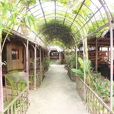 Chez Paou Hotel Sihanoukville Exterior foto