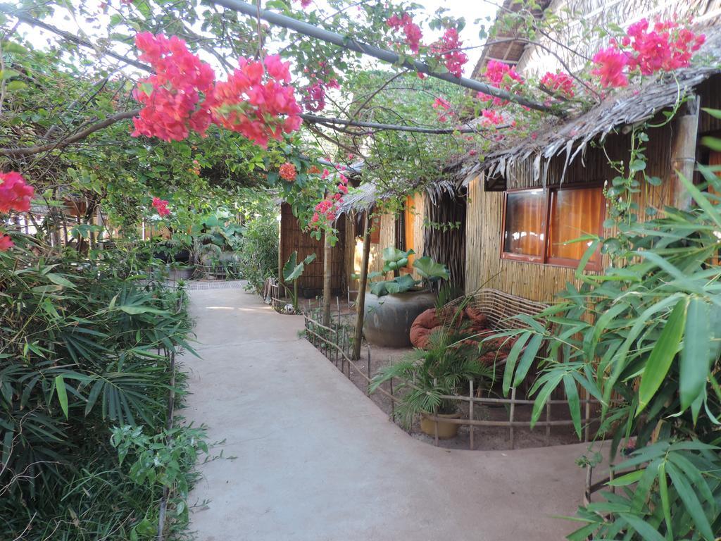 Chez Paou Hotel Sihanoukville Exterior foto
